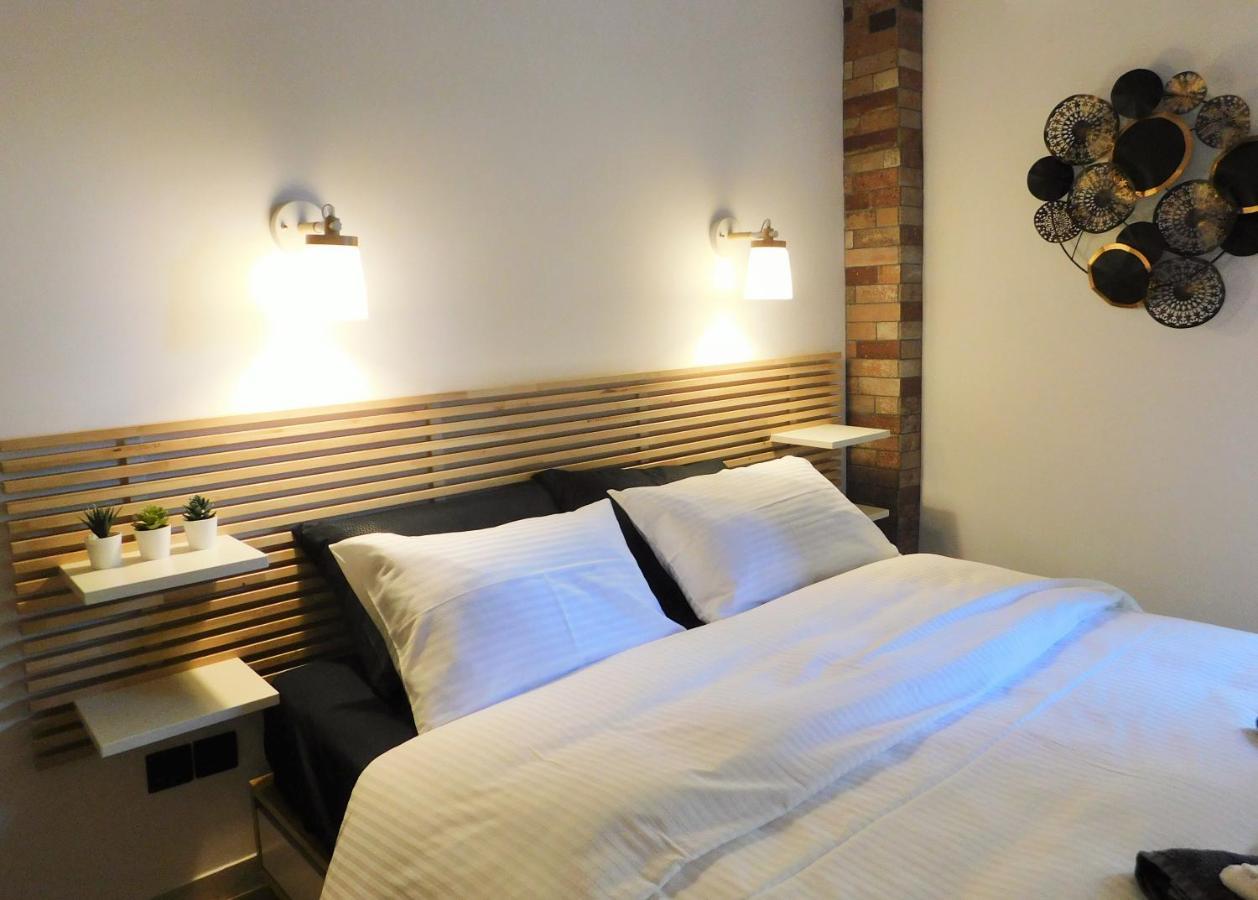 Brand New 3 * Komotini