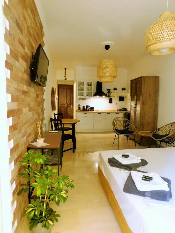 Apartment Brand New 3 *