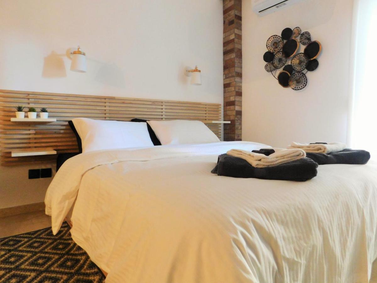 Brand New 3 Apartment *