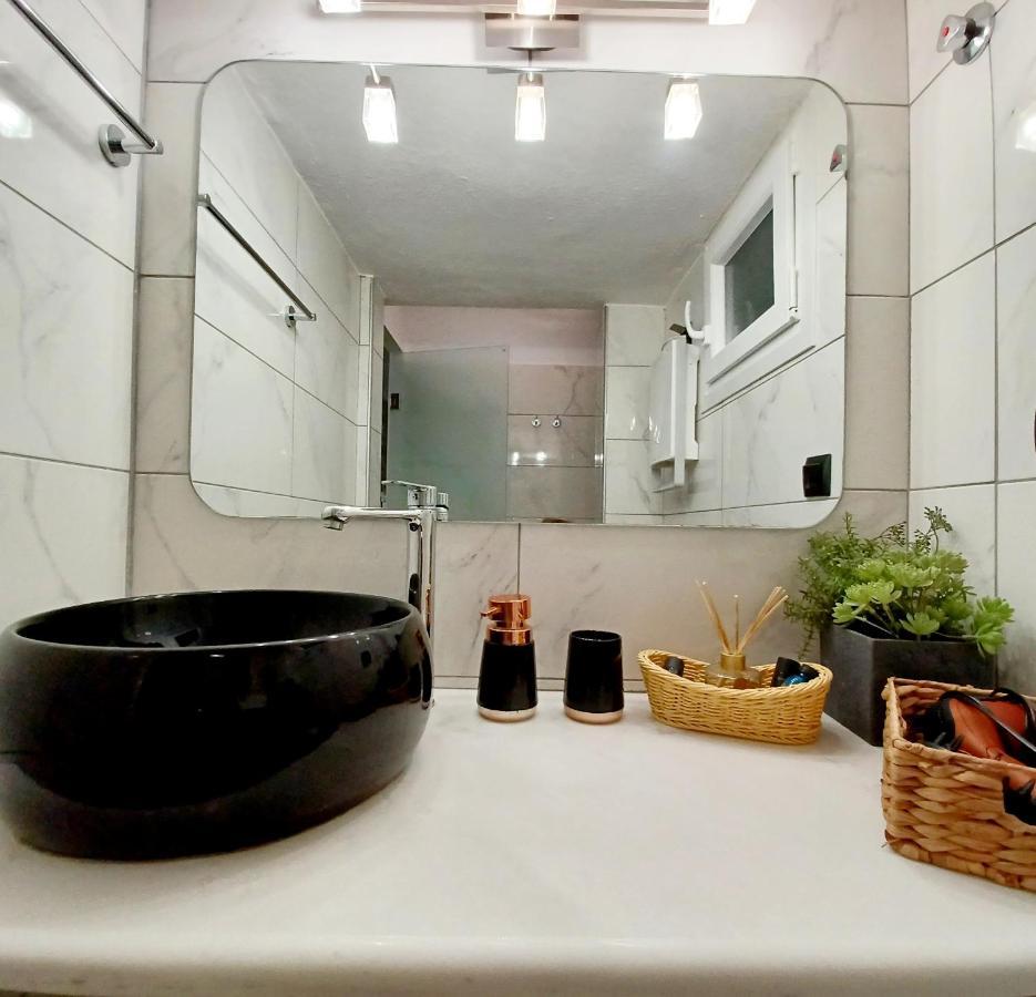 Apartment Brand New 3 *