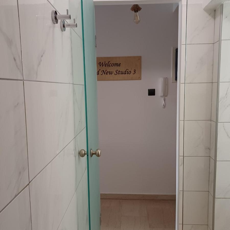 Apartment Brand New 3 *